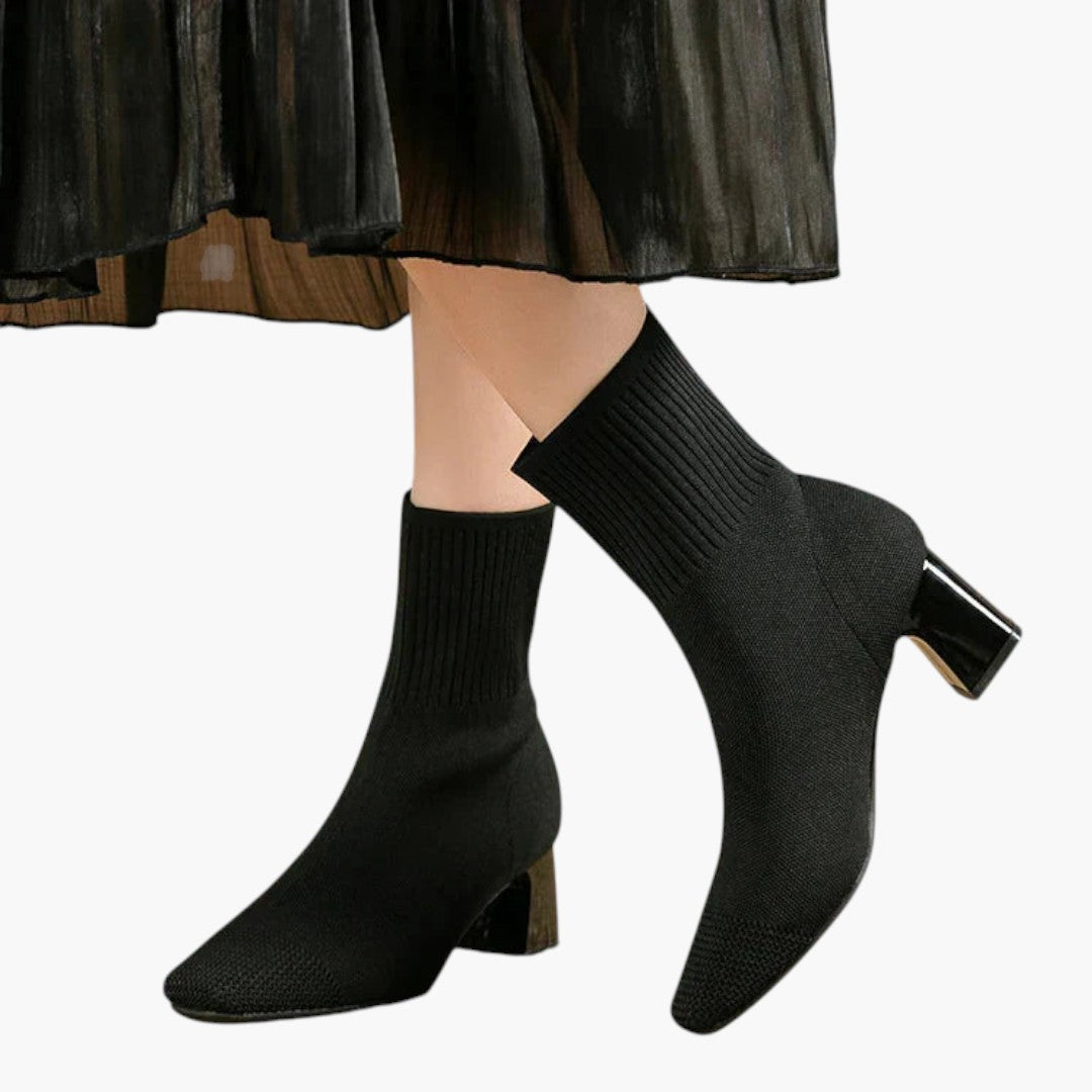 Bequeme Damenstiefel mit hohem Absatz und strukturierter Oberfläche