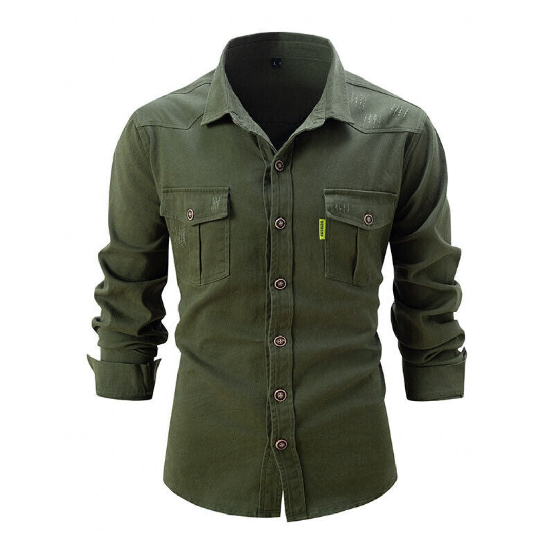 Chemise homme à poches poitrine et boutons