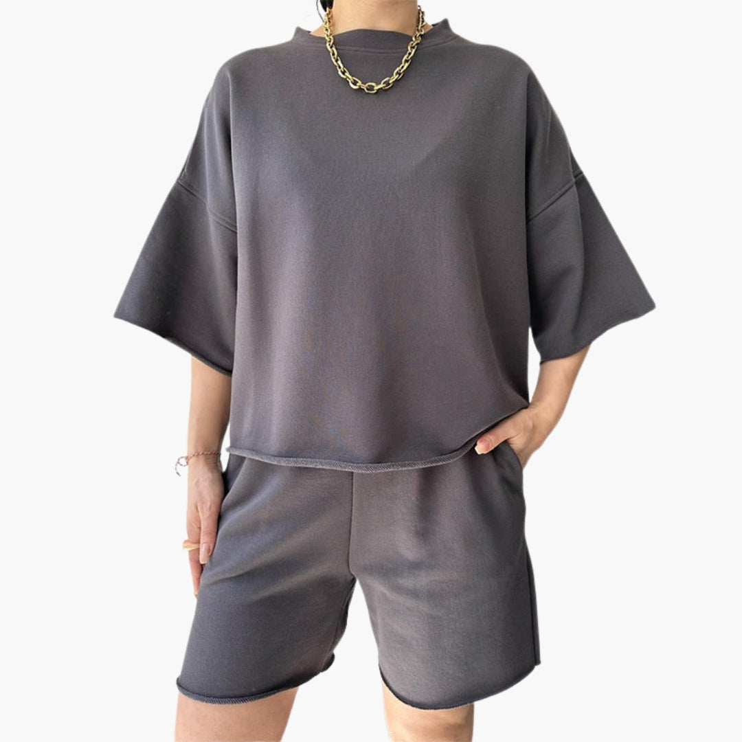 Dames sportset met cropped top en short met koord