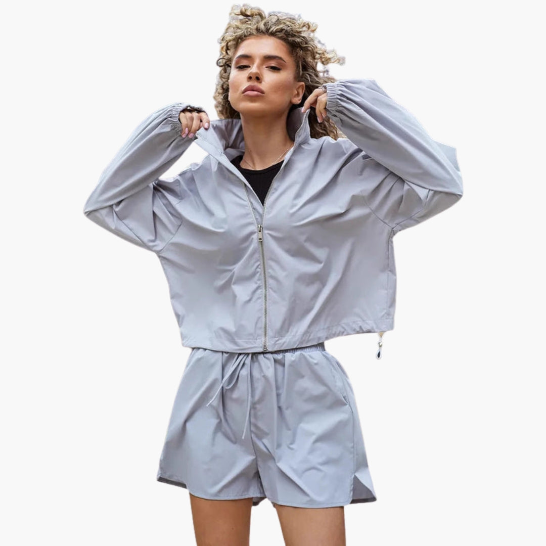 Ensemble de sport femme avec veste zippée