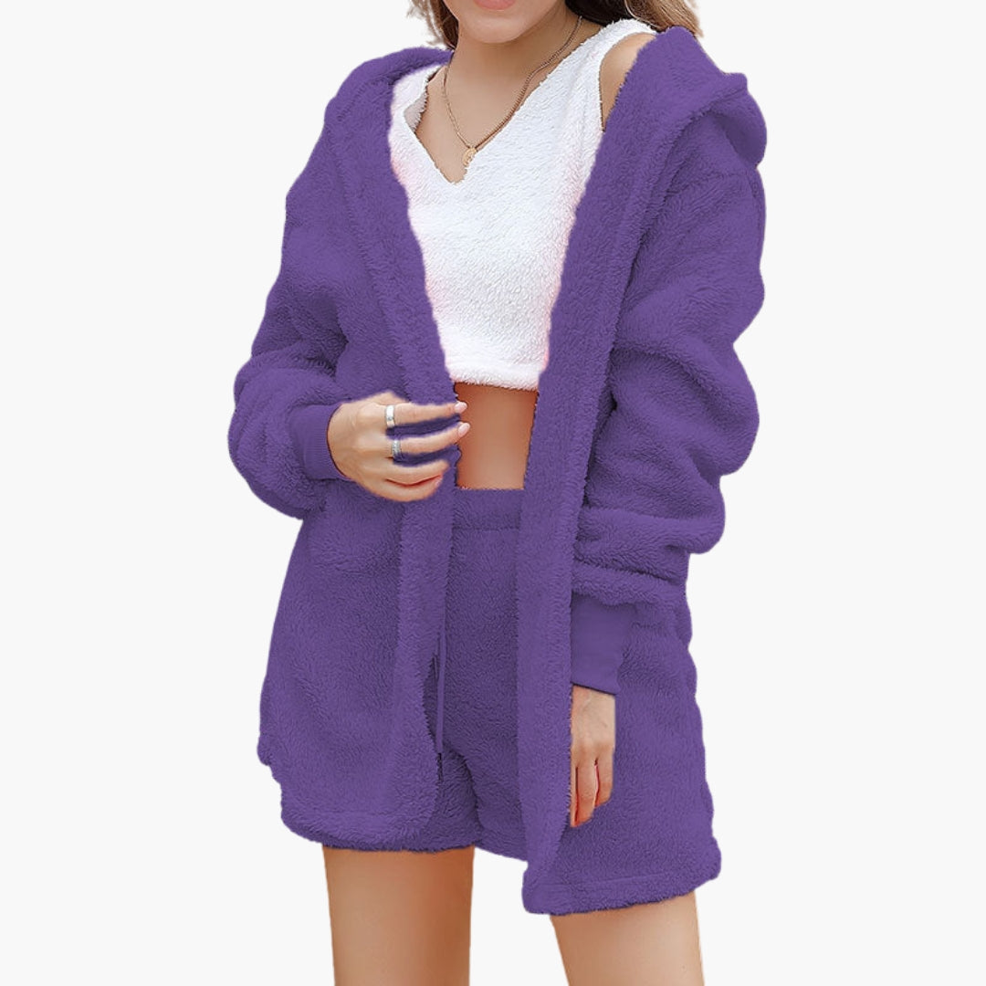 Ensemble détente femme avec veste à capuche et short