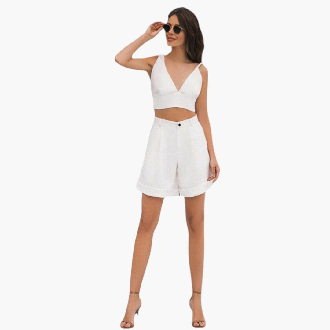 Ensemble femme avec haut court col V et short taille élastique