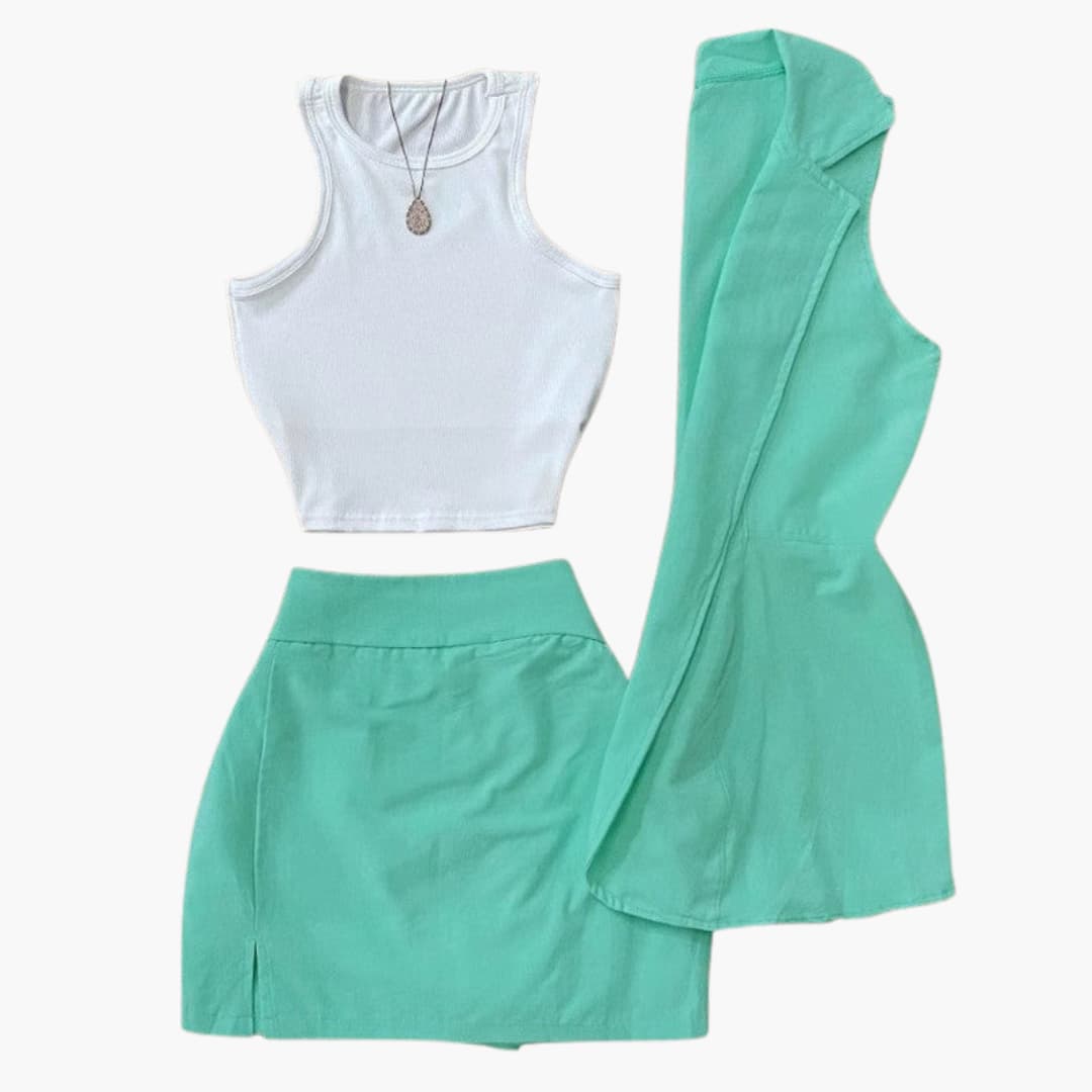 Conjunto de mujer con crop top y minifalda de cintura elástica con aberturas laterales