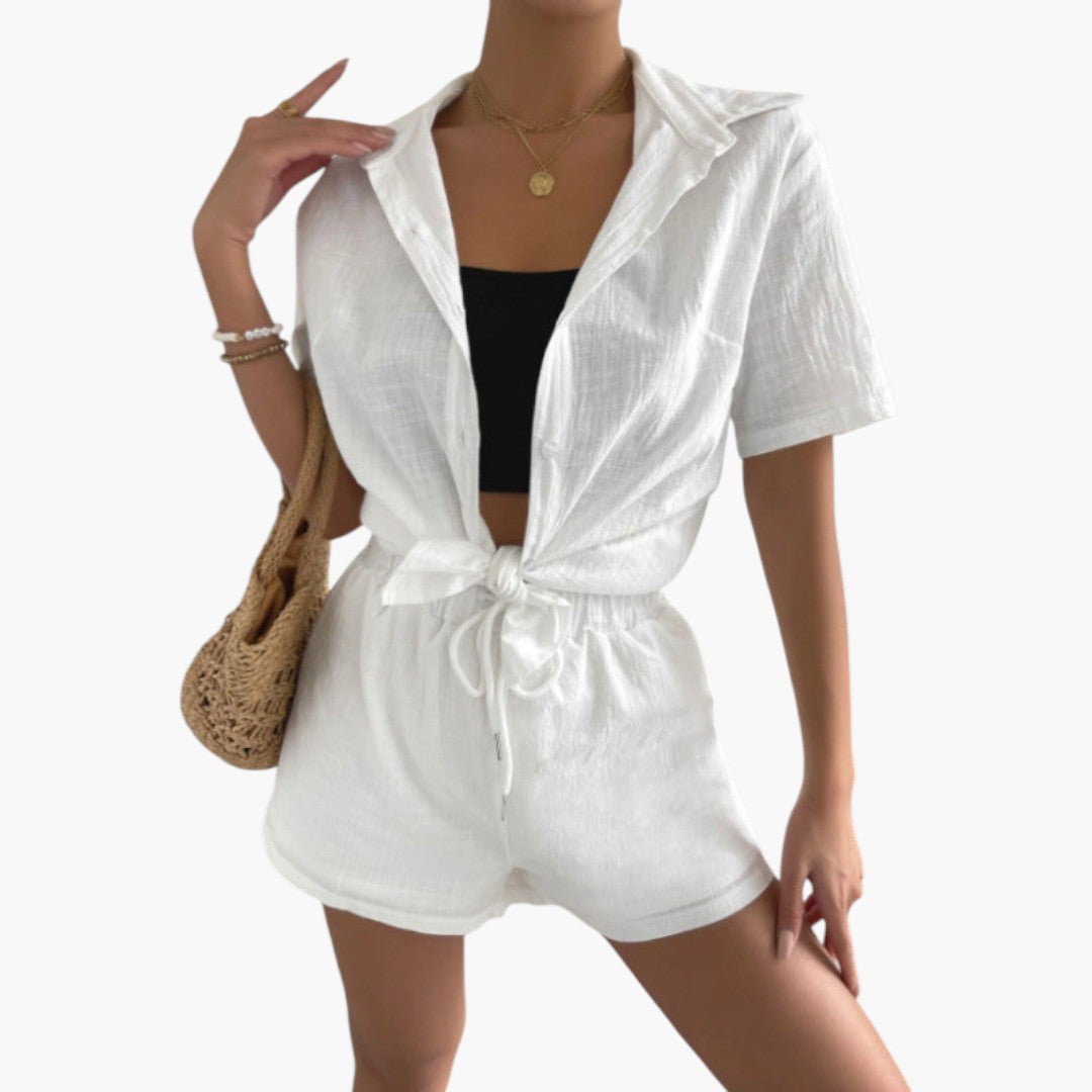 Ensemble femmes avec chemise légère et short
