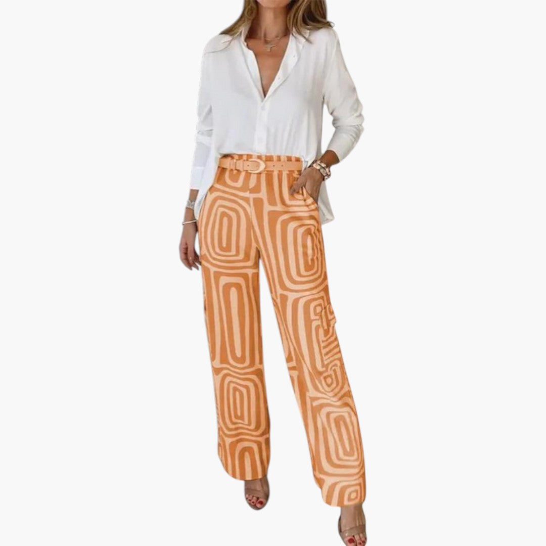 Damesensemble met bloes en broek
