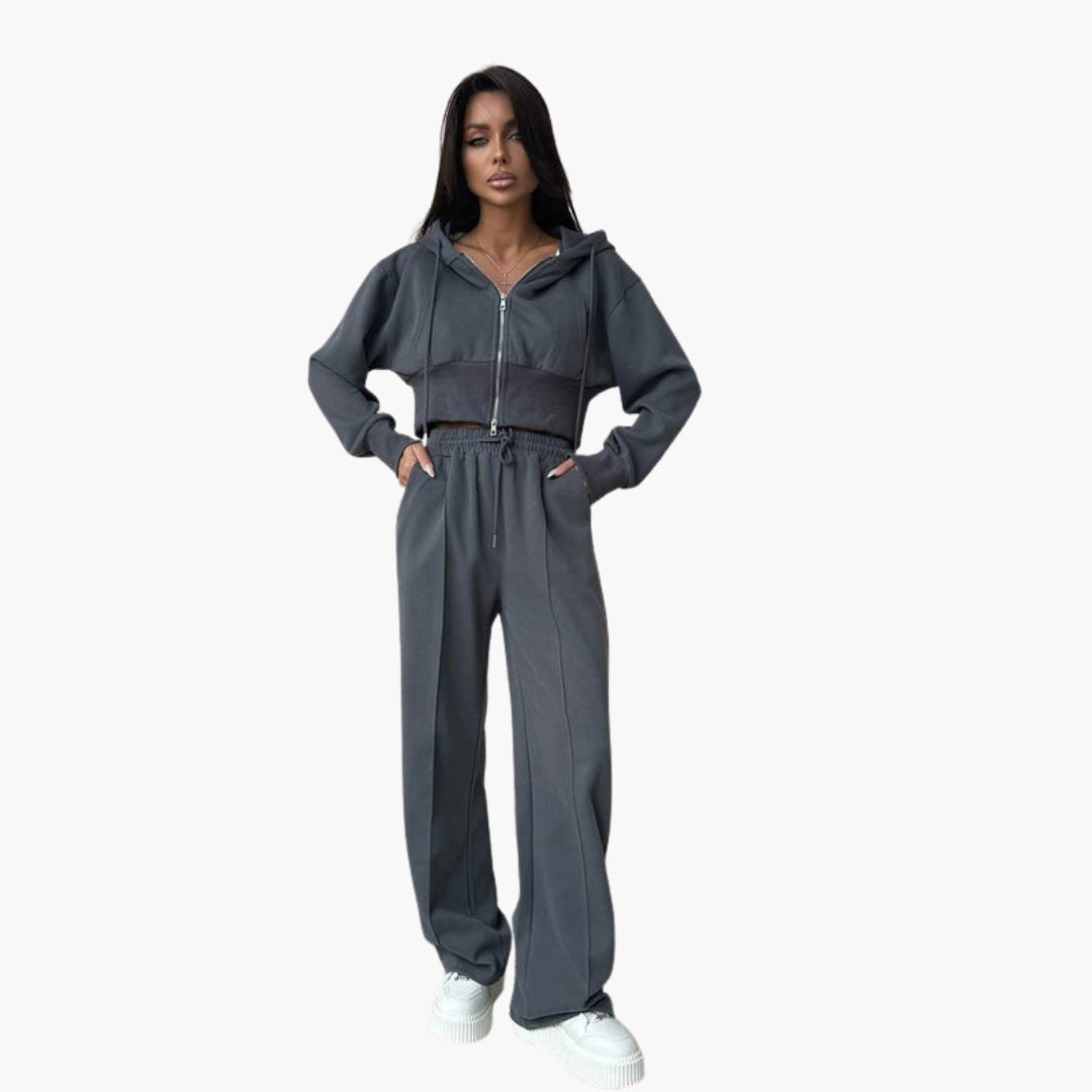 Ensemble sport femme avec sweat à capuche court