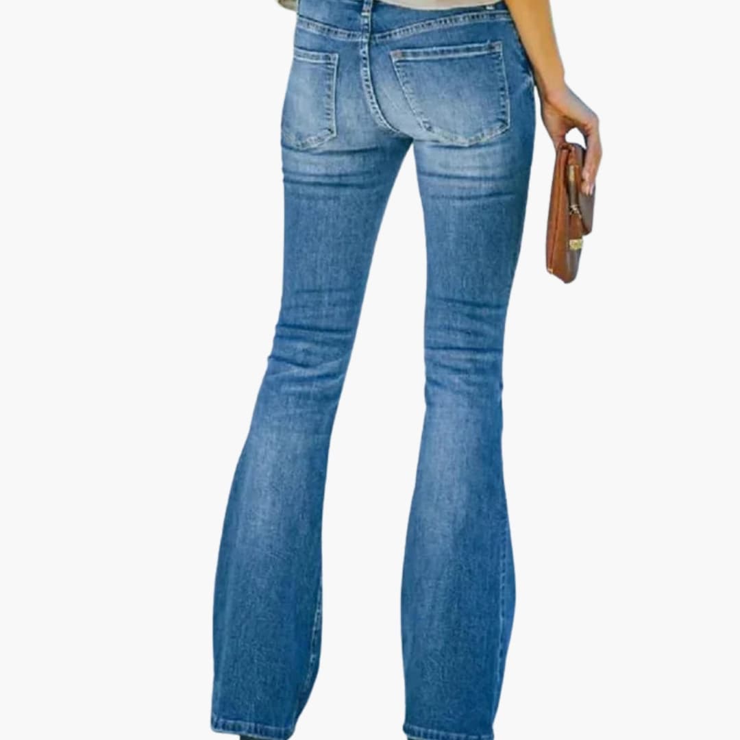 Kvindelige jeans med vidde, høj talje og knappet gylp