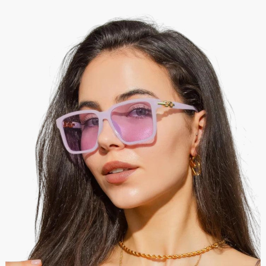 Gafas de sol para mujer con montura cuadrada y lentes degradados