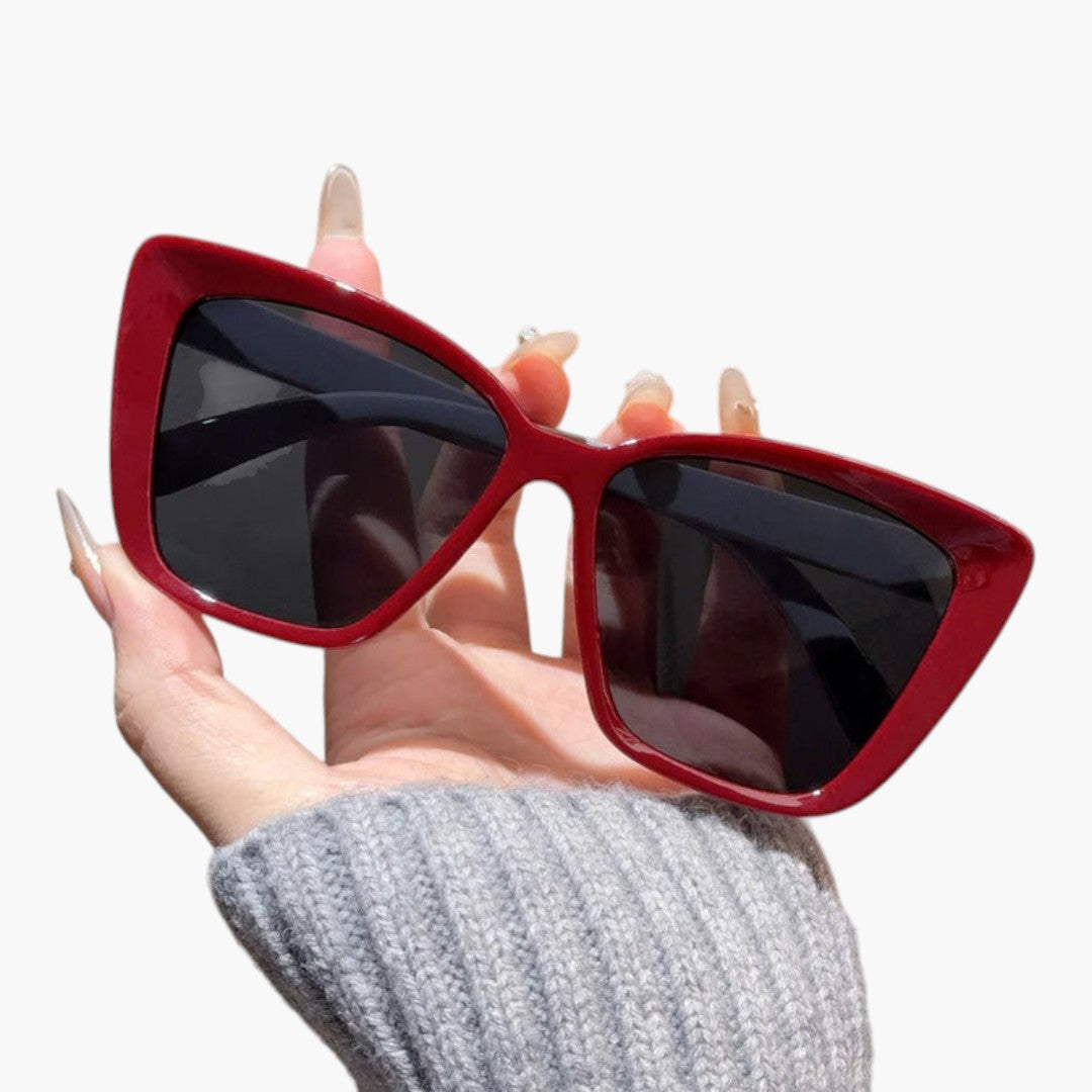 Lunettes de soleil femmes a forme cat eye et verres teintés