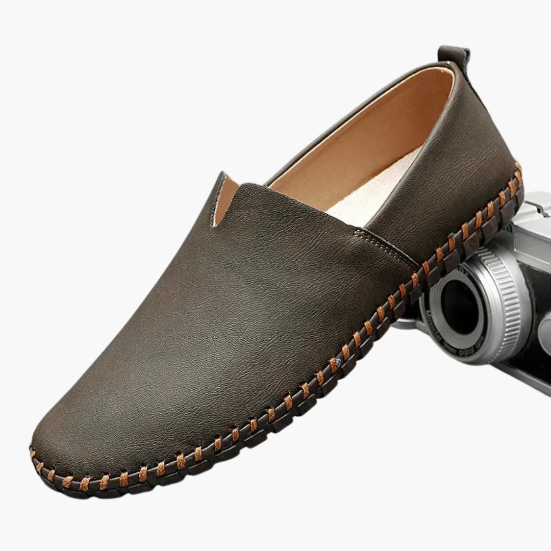 Herresko slip-on mokkasiner med syet sål