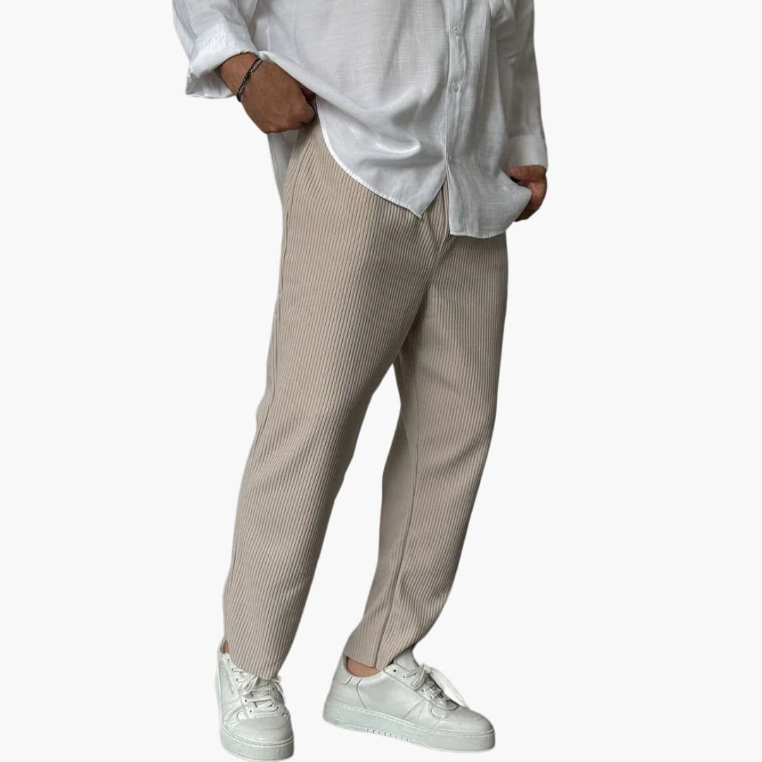 Pantalon homme en corduroy coupe ample et jambe droite