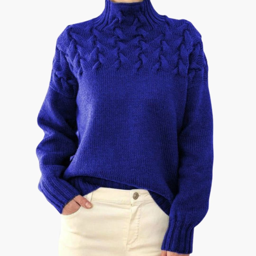 Pull femme à col montant avec torsades tricotées
