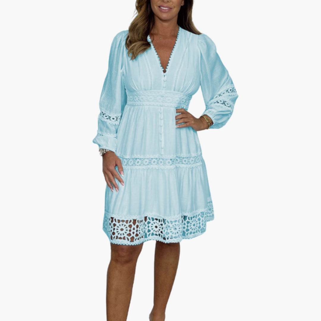 Robe Bohème Femme avec Finitions Décoratives et Col V
