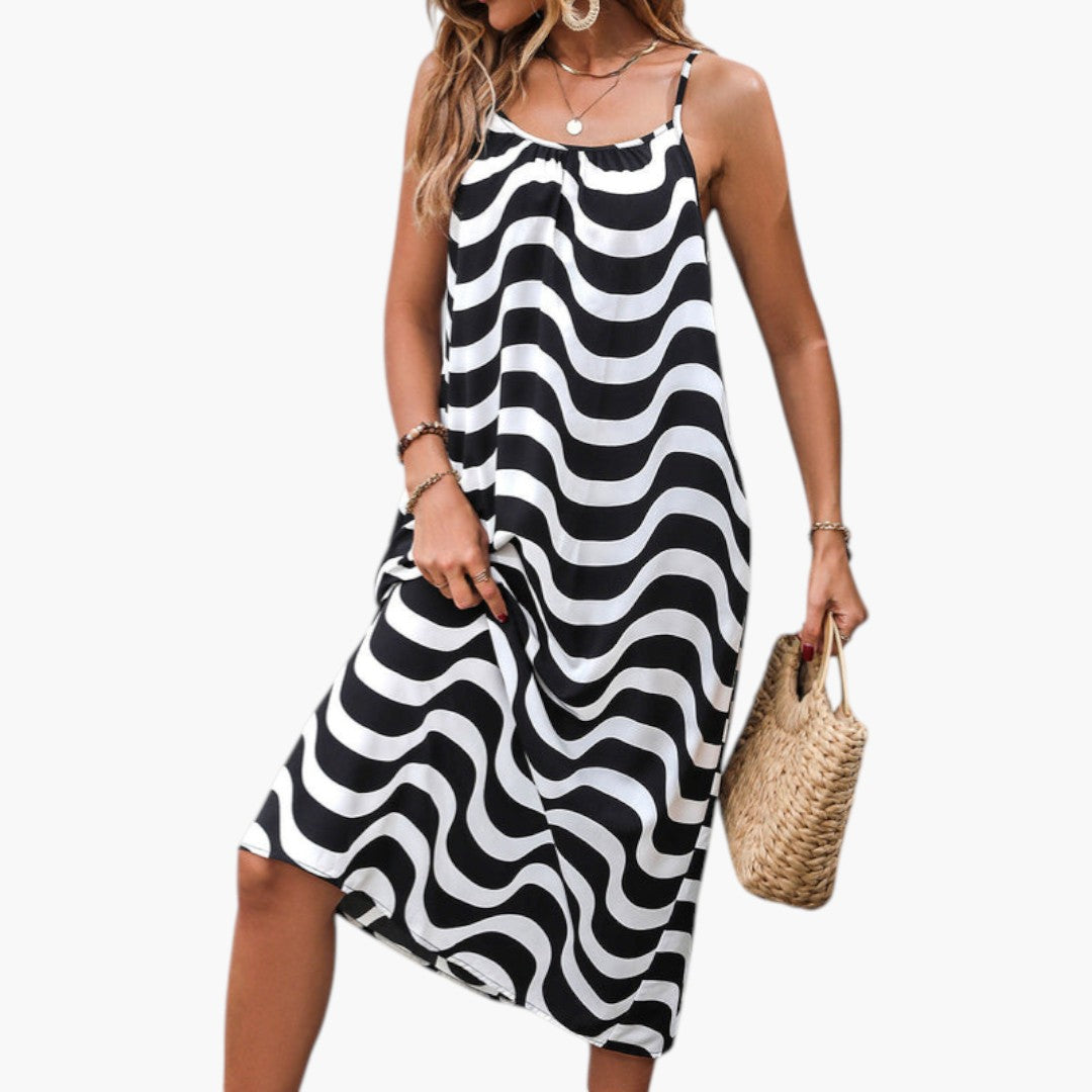 Damen Strandkleid mit Spaghettiträgern und Volantrock