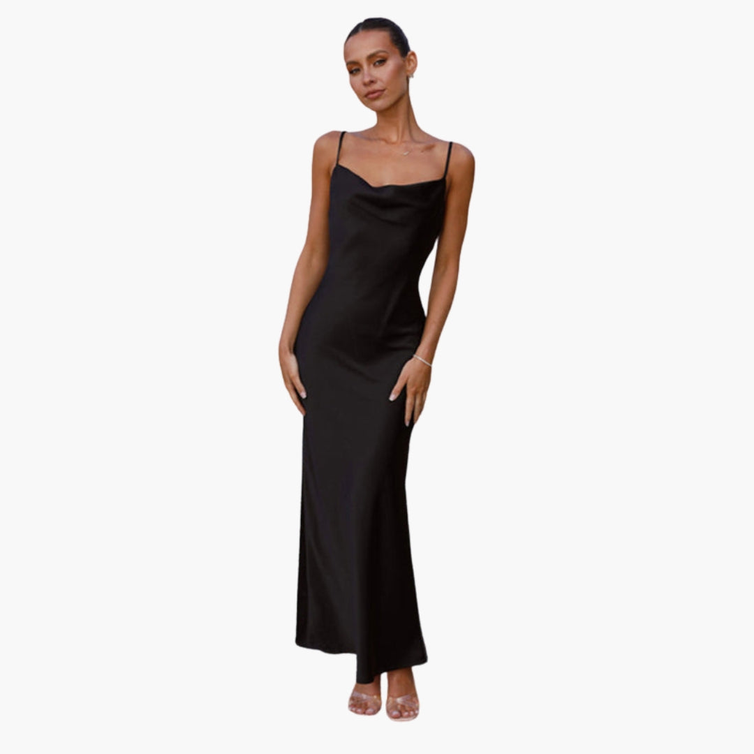 Langes Damenkleid mit drapiertem Ausschnitt und verstellbaren Trägern