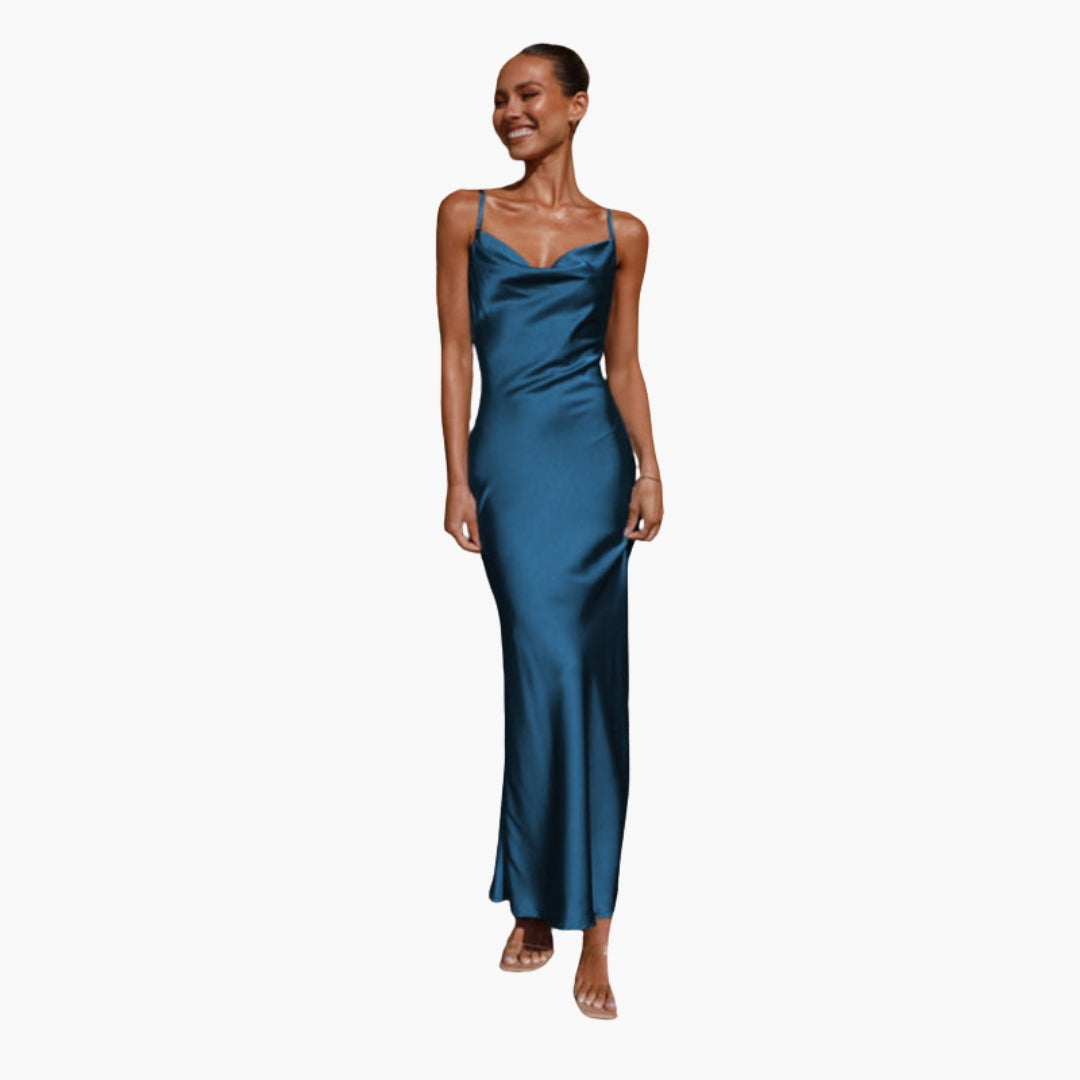 Langes Damenkleid mit drapiertem Ausschnitt und verstellbaren Trägern