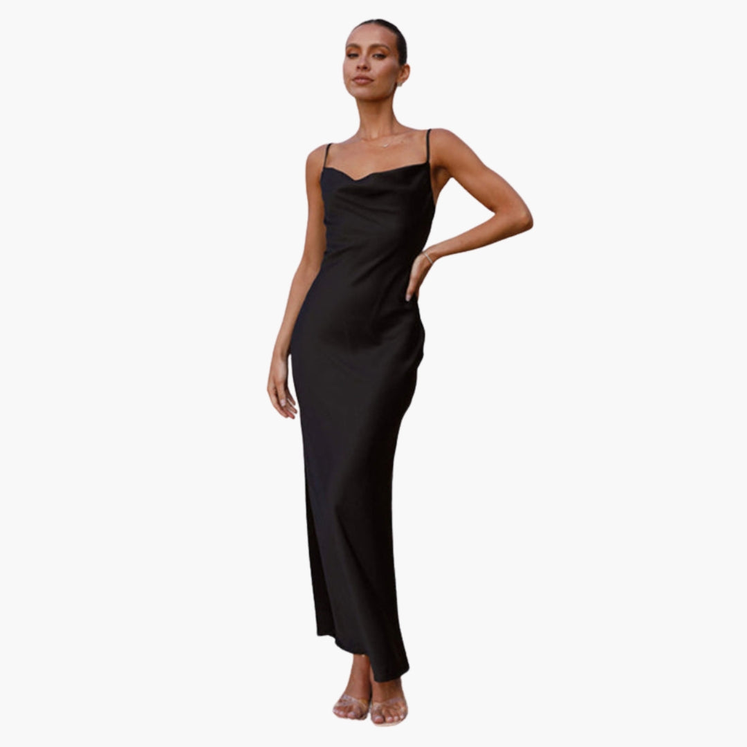 Langes Damenkleid mit drapiertem Ausschnitt und verstellbaren Trägern