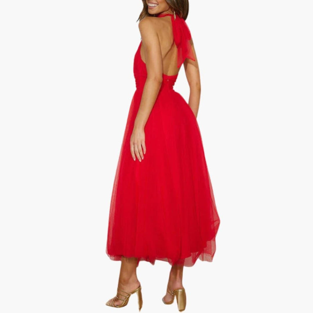 Robe pour femme avec encolure licou et jupe à couches