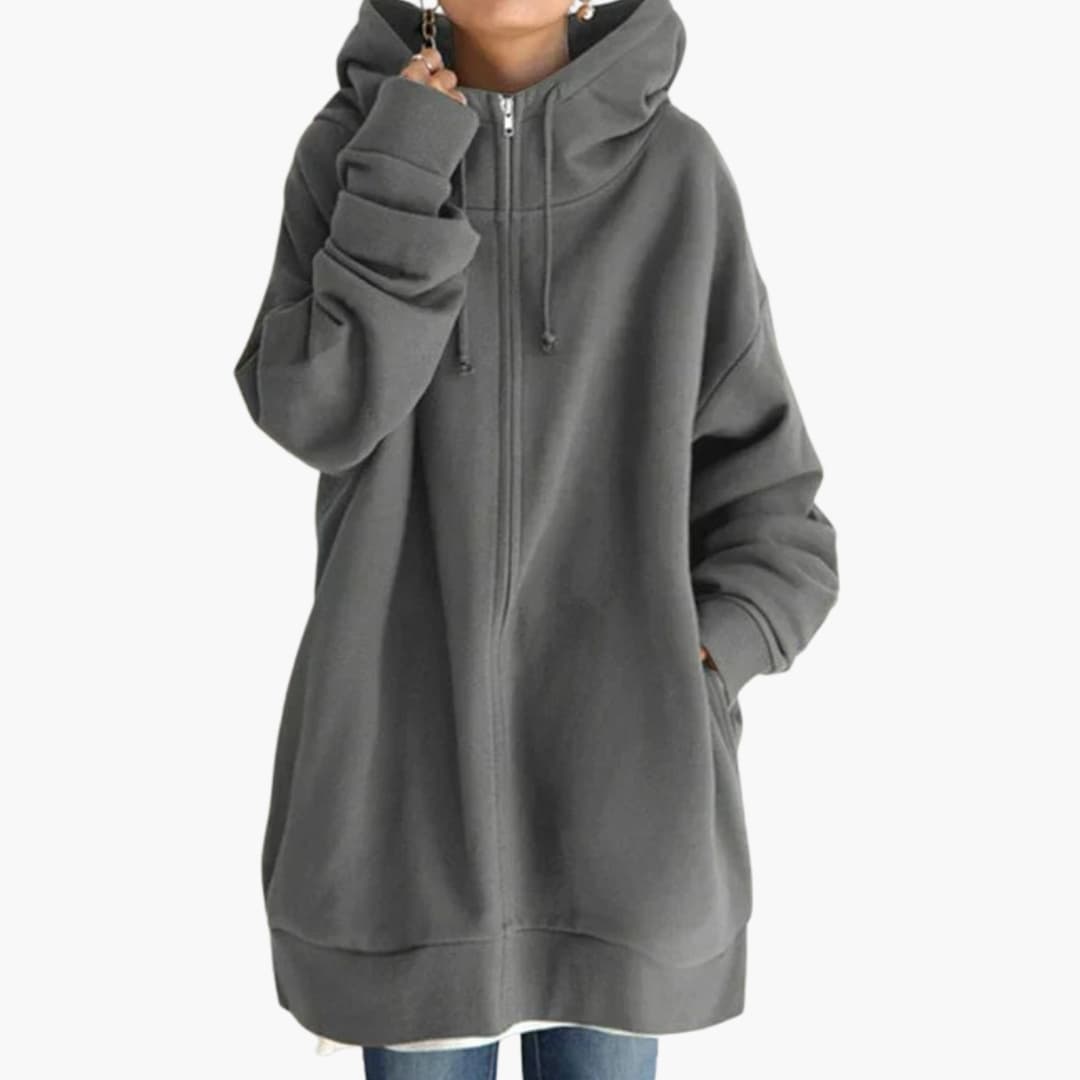Naisten oversized huppari, jossa väljä leikkaus ja moderni design