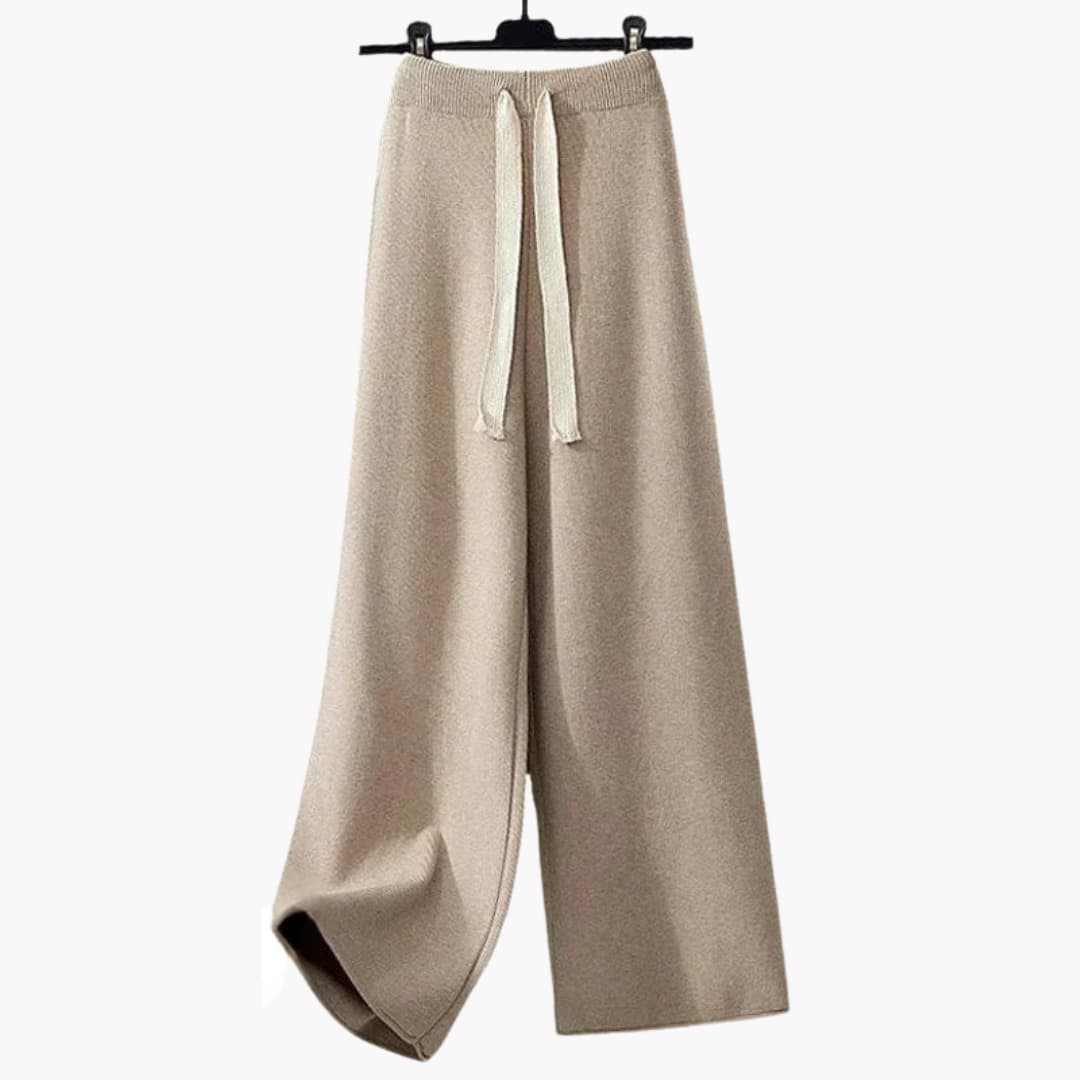 Zweiteiliges Strickensemble für Damen mit Rollkragenoberteil und weitem Hosenbein