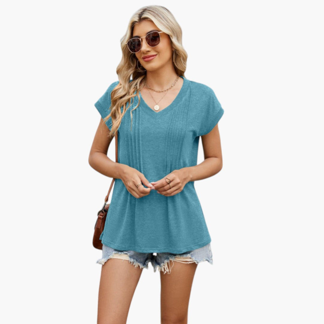 Camiseta para mujer con cuello en V y pliegues en la parte delantera