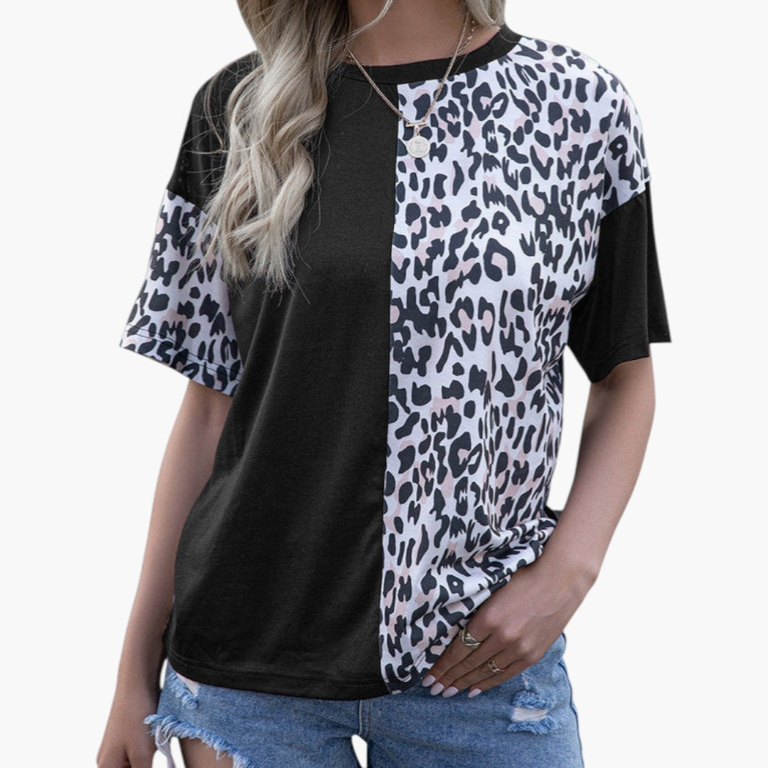 Women's shirt with printed panels and short sleeves