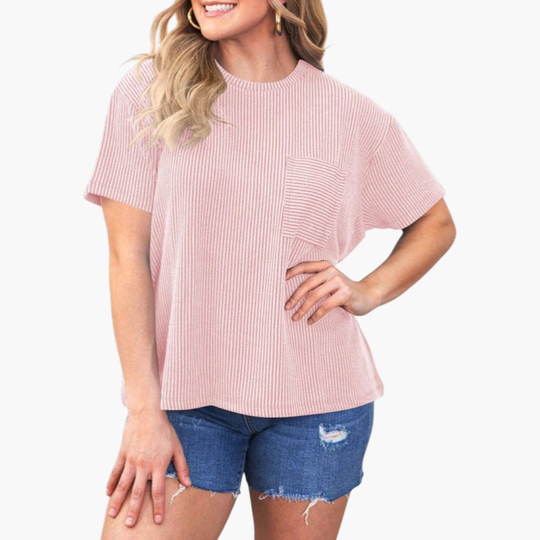 Camiseta de mujer a rayas con bolsillo en el pecho