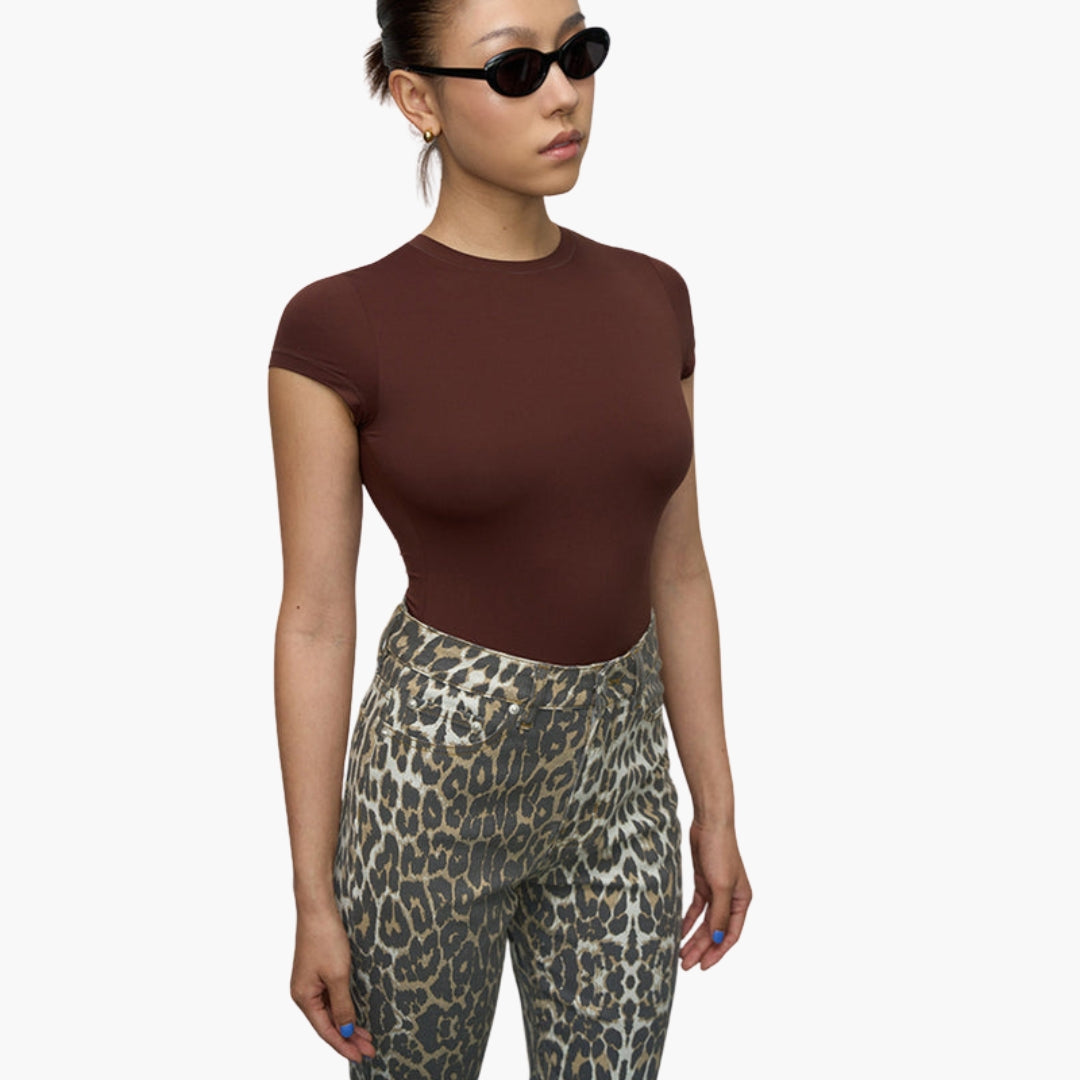 T shirt femme avec col rond et manches courtes