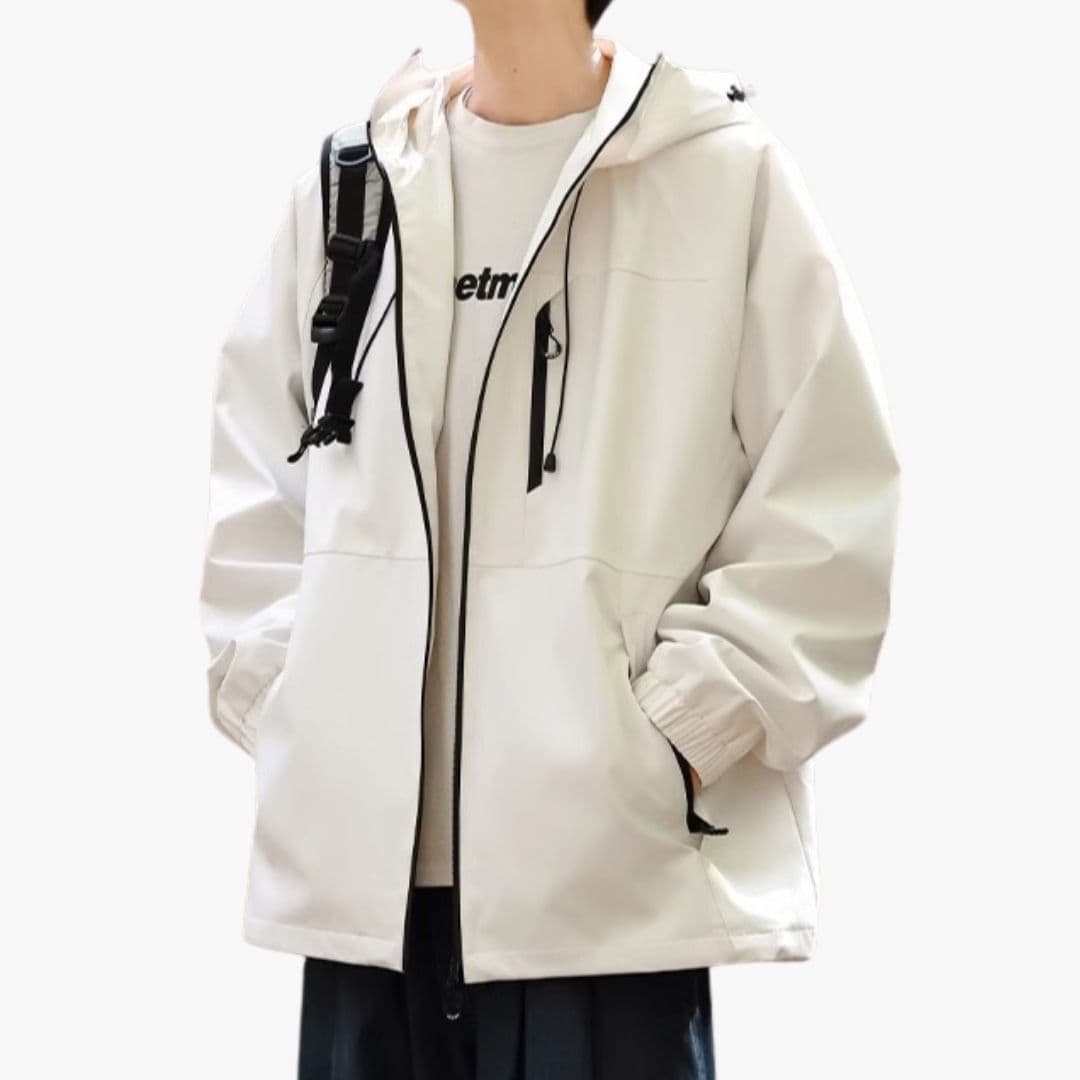 Women's rain jacket with zipper closure