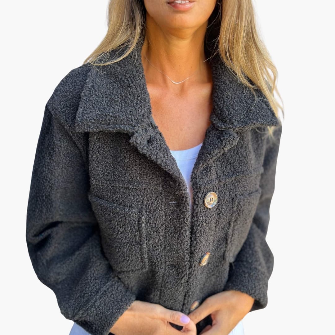 Damenjacke mit aufgesetzten Taschen