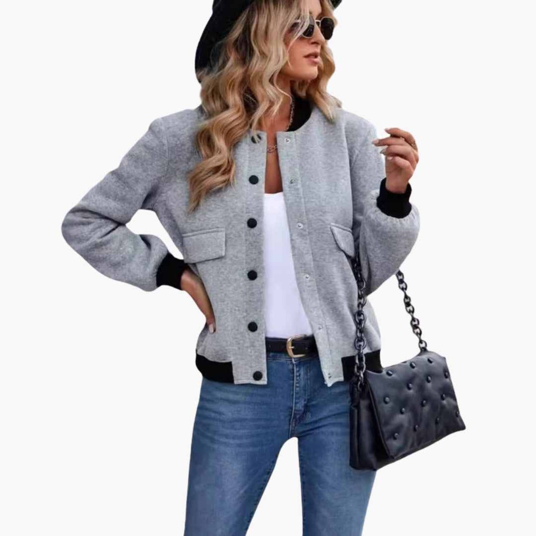 Blusão Bombardeiro Feminino com Bolsos Aplicados