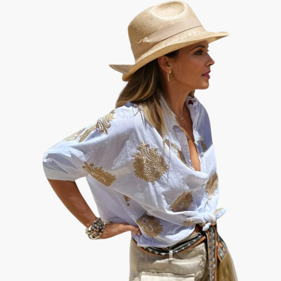 Blusa de mujer con superficie estampada