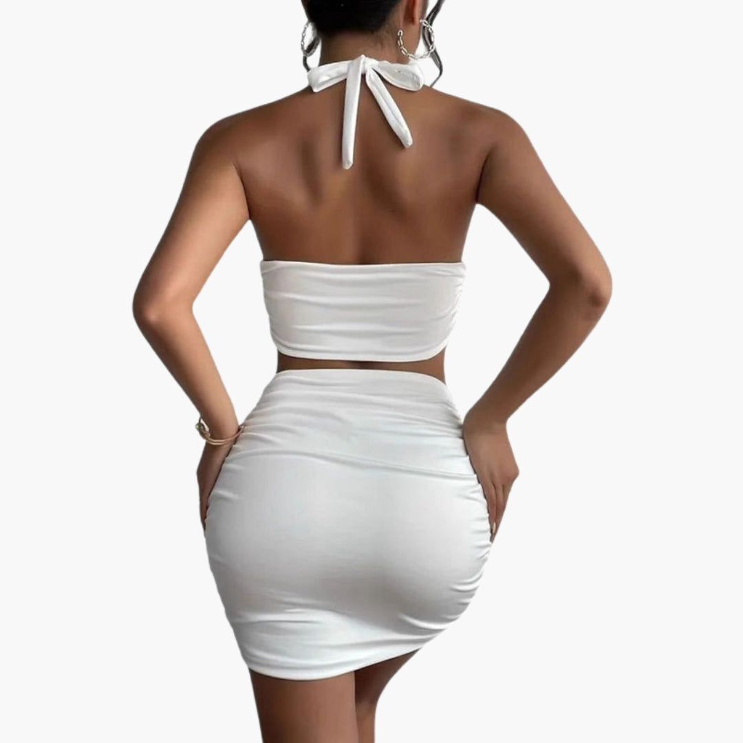 Conjunto Feminino Dois Peças com Top de Costas Nu e Mini Saia