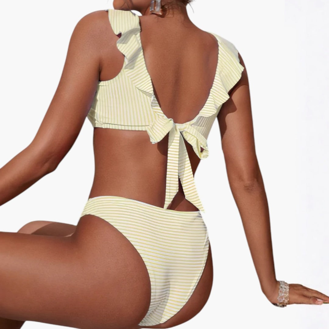 Ensemble bikini femme avec haut à volants rayé