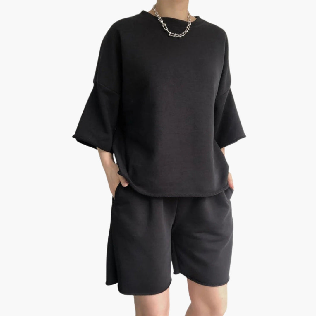 Ensemble de sport femme avec haut court et short à cordon