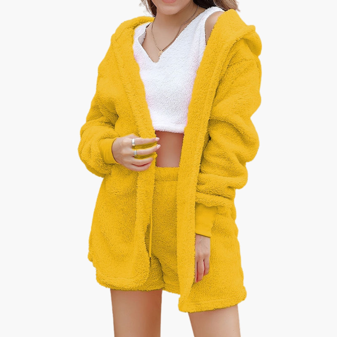 Ensemble détente femme avec veste à capuche et short
