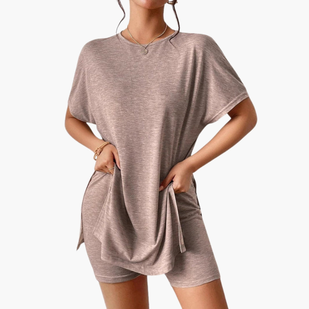 Ensemble femme T shirt et short avec manches courtes