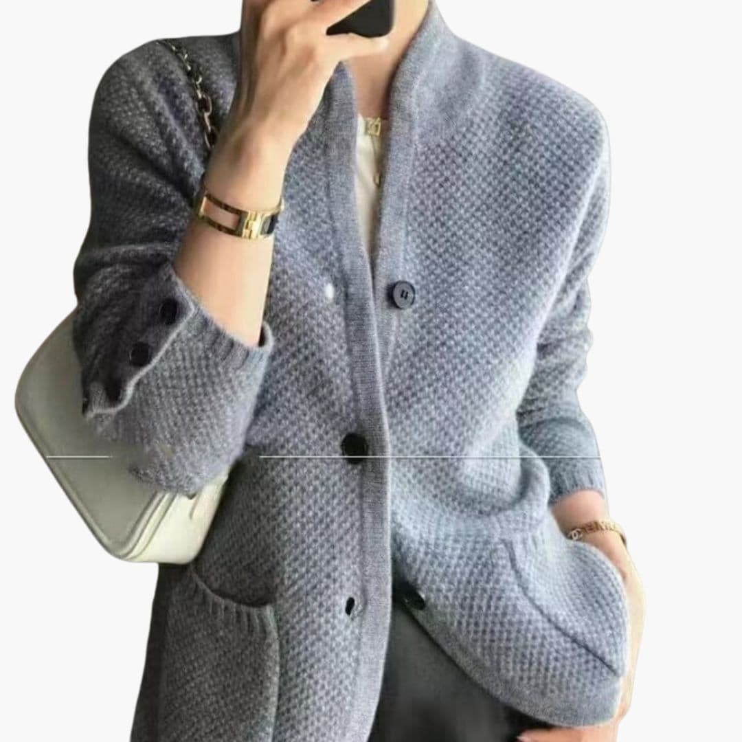 Gilet femme à surface texturée et boutonnage devant