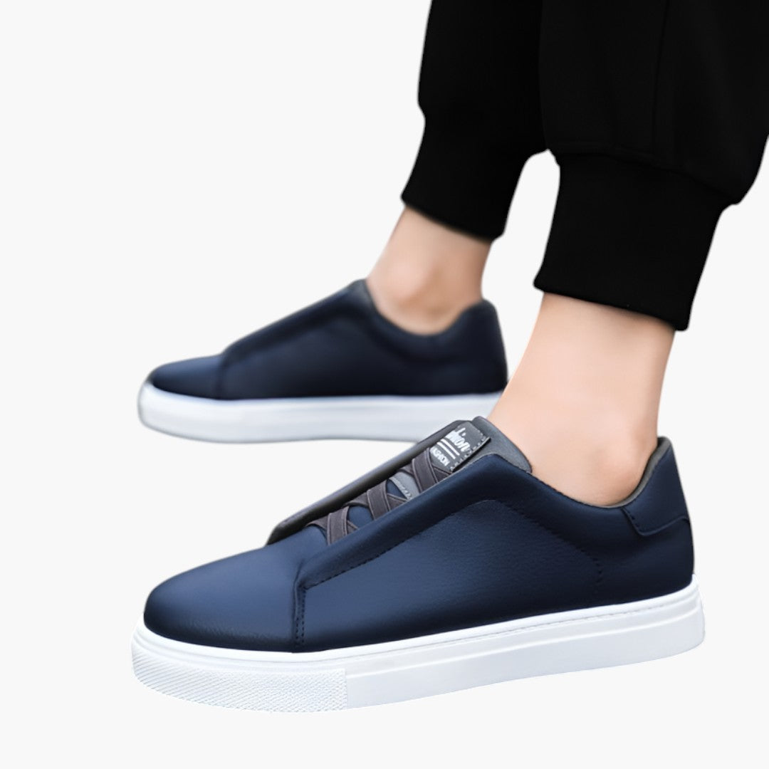 Herren Ledersneaker mit Schnürverschluss und profillierter Sohle