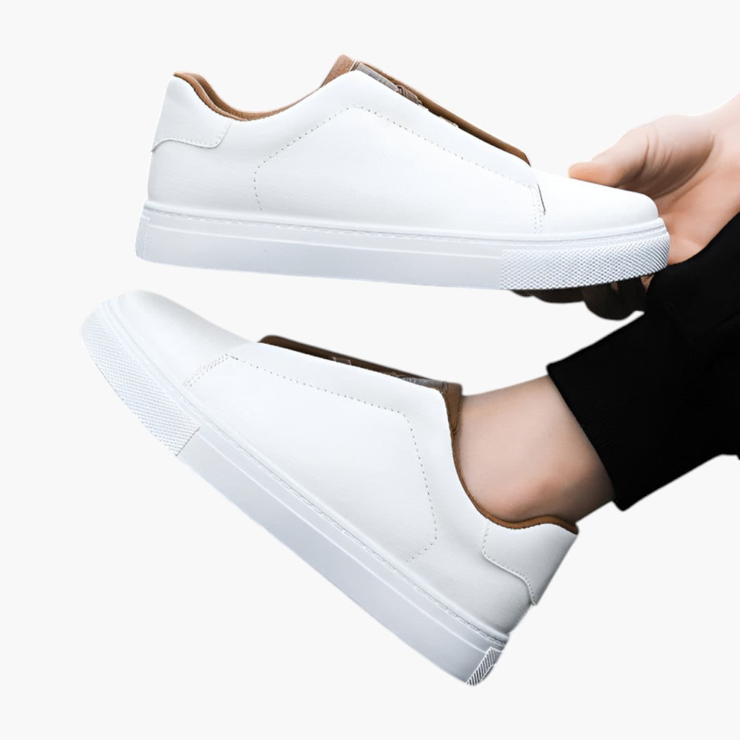 Herren Ledersneaker mit Schnürverschluss und profillierter Sohle