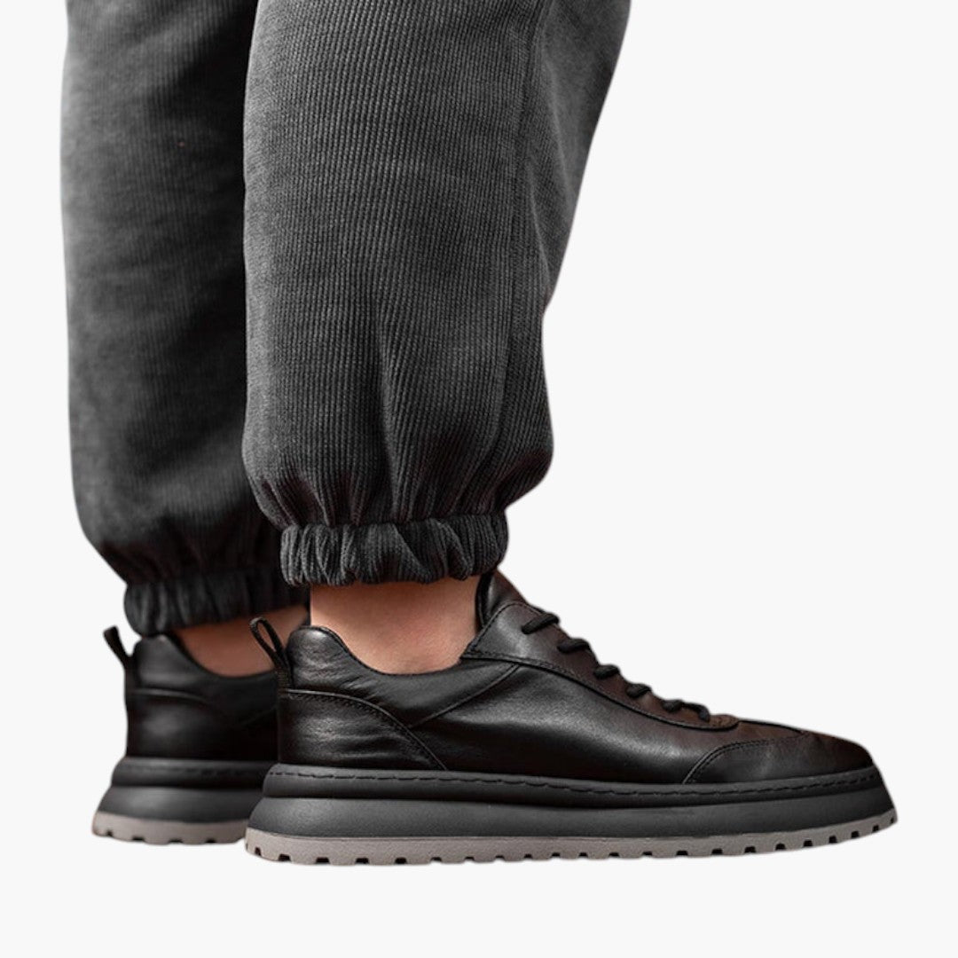 Herre lave sneakers med snørebånd foran og gummisål