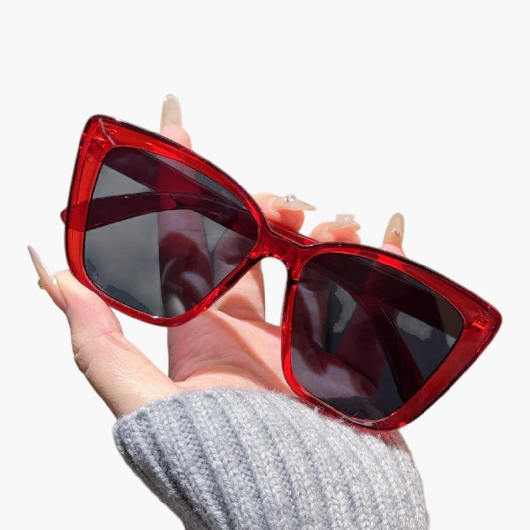 Lunettes de soleil femmes a forme cat eye et verres teintés
