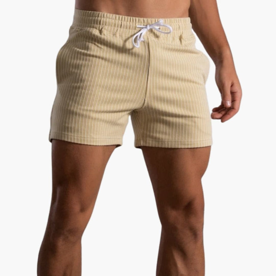 Short homme à cordon de serrage et motif rayé