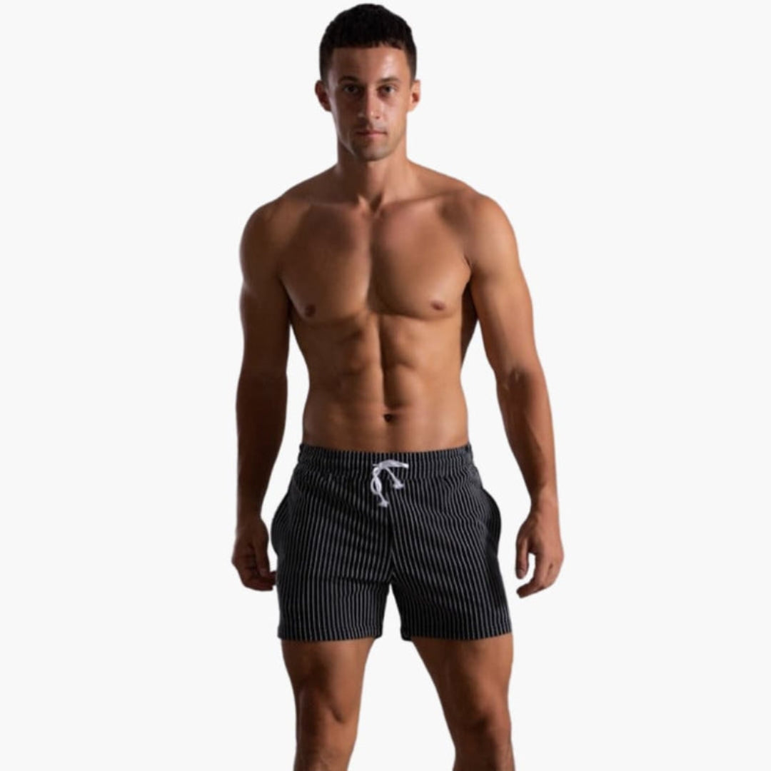 Short homme à cordon de serrage et motif rayé