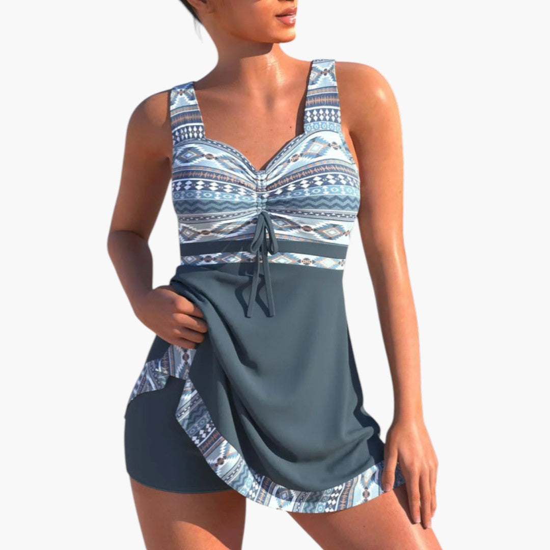 Tankini de remendos para mulheres com parte superior ajustada e parte inferior