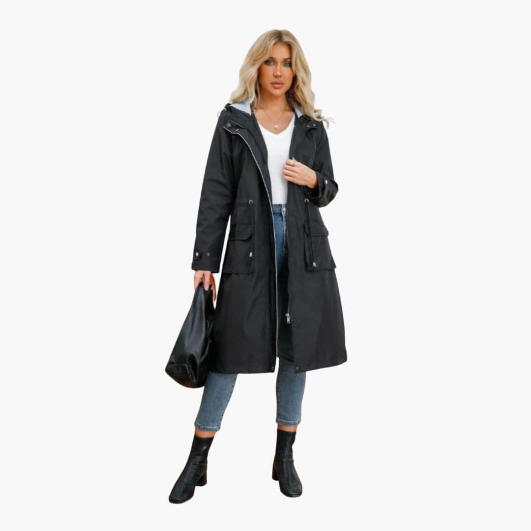 Kvindelig trenchcoat med hætte og klaplommer foran