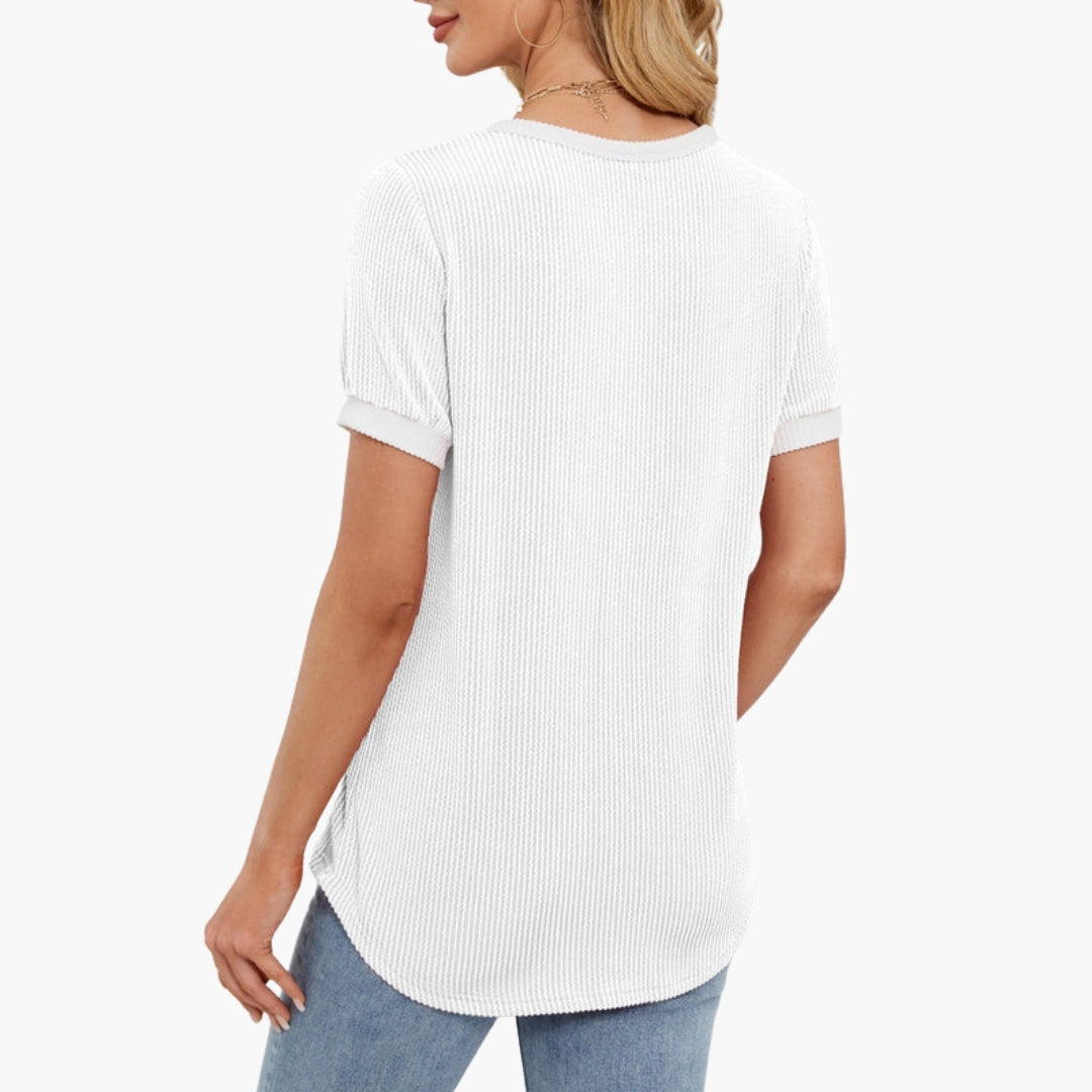 T shirt Femme avec Encolure Fendue et Patte Boutonnée