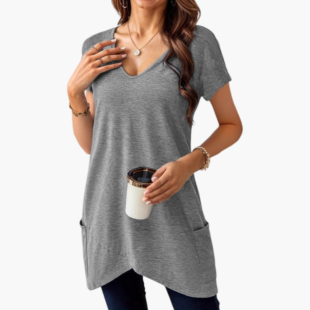 Women's shirt with V-neck and side pockets