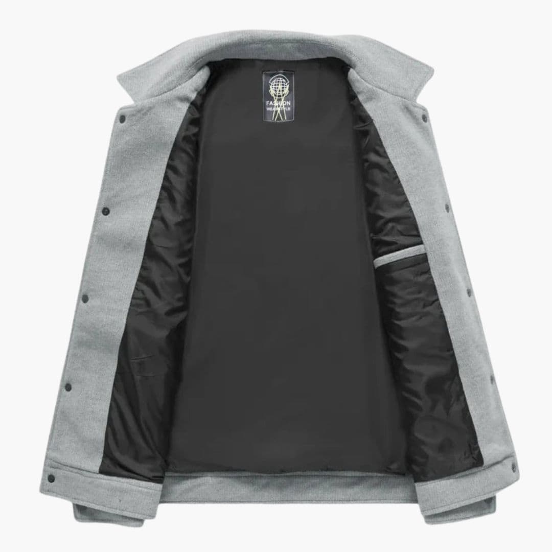 Chaqueta de hombre con cuello puntiagudo y bolsillos con solapa